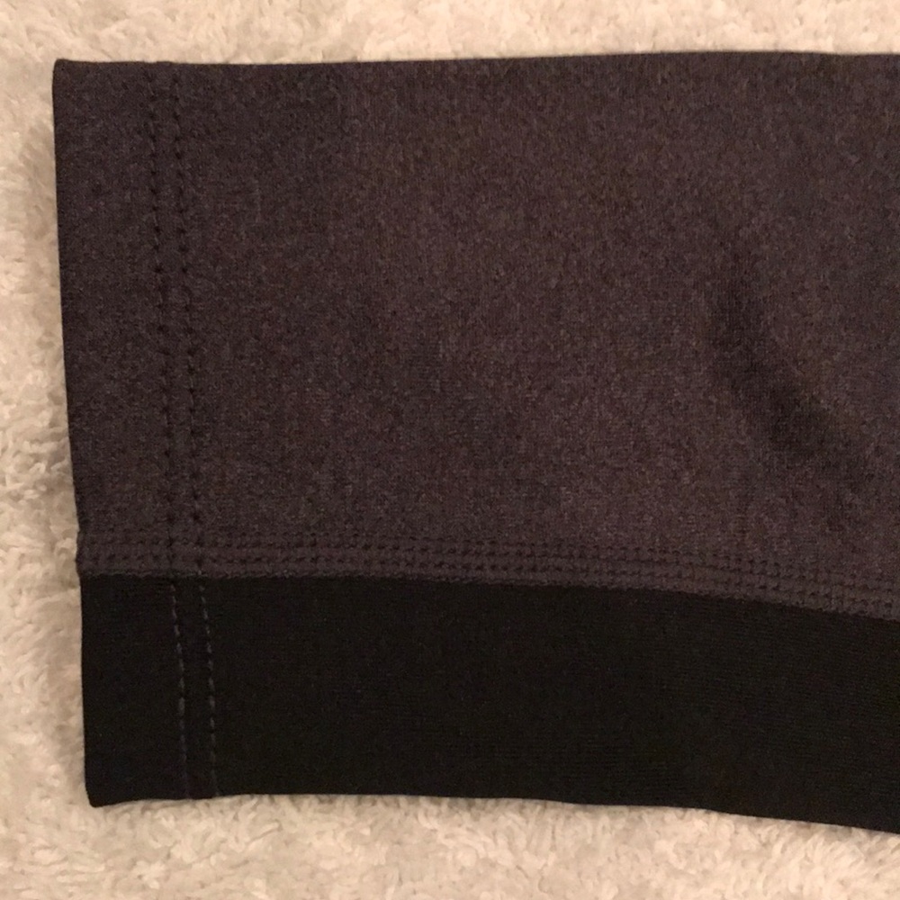 Layer 8 Performance Base Layer Medium - Picture 5 of 5